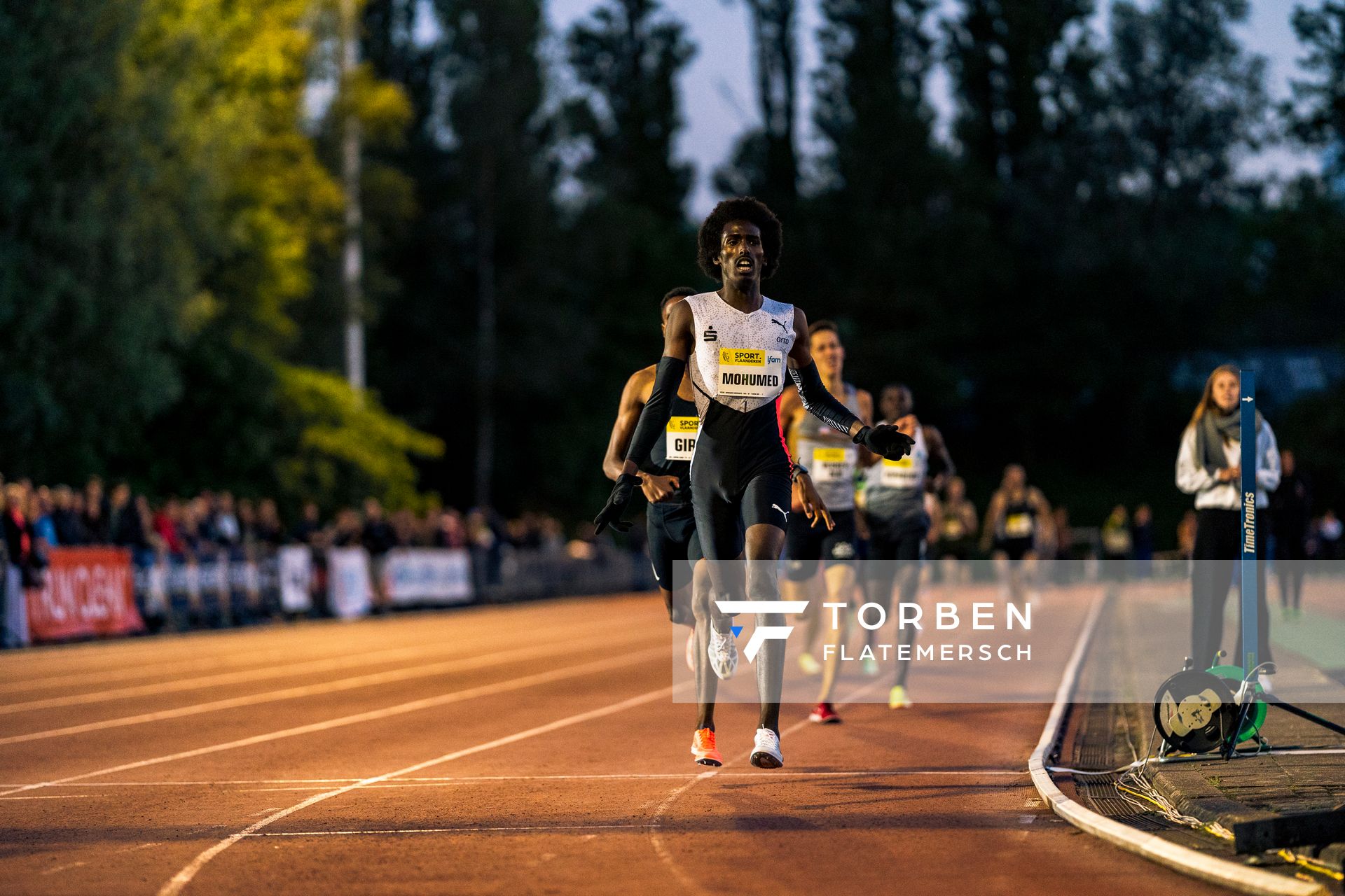 Mohamed Mohumed (LG Olympia Dortmund) ueber 1500m am 28.05.2022 waehrend der World Athletics Continental Tour IFAM Oordegem in Oordegem